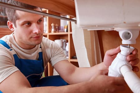 3 tips to prep your homes plumbing for winter